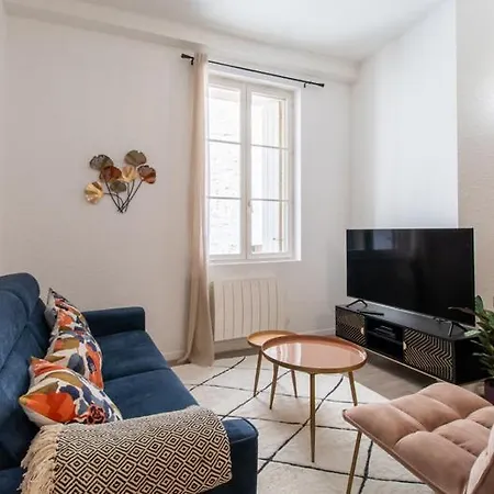Hirondelle De * Montpellier